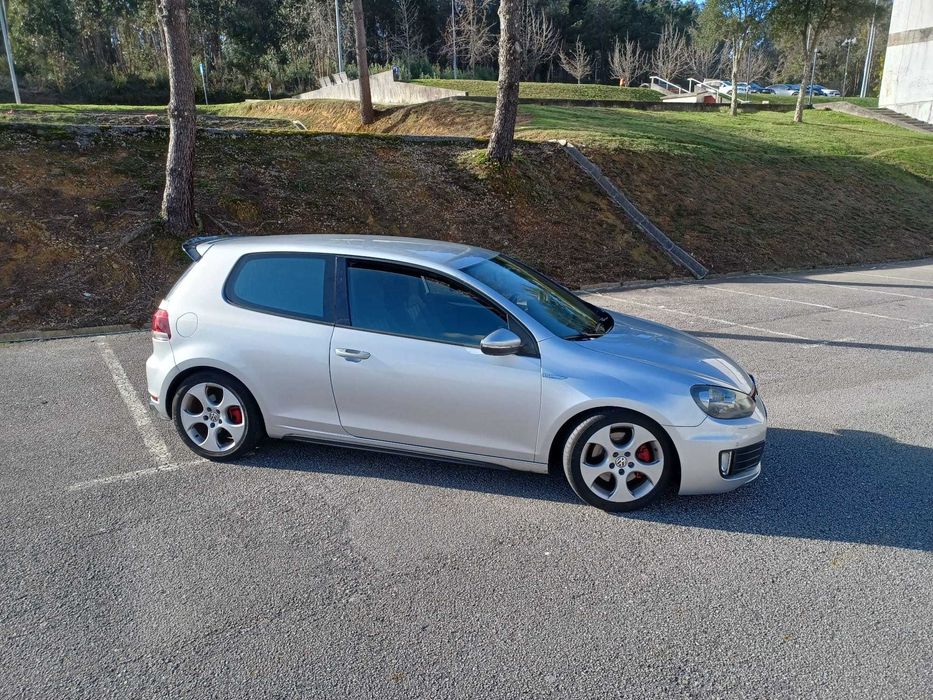 Volkswagen Golf VI GTI 2.0 TSI - 210cv