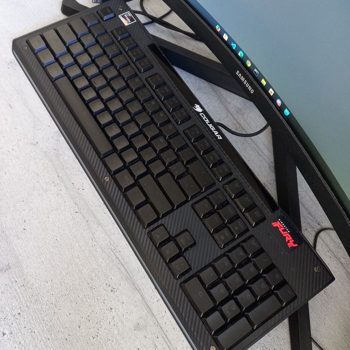 Ігрова клавіатура Cougar Aurora S Black
повністю ро
