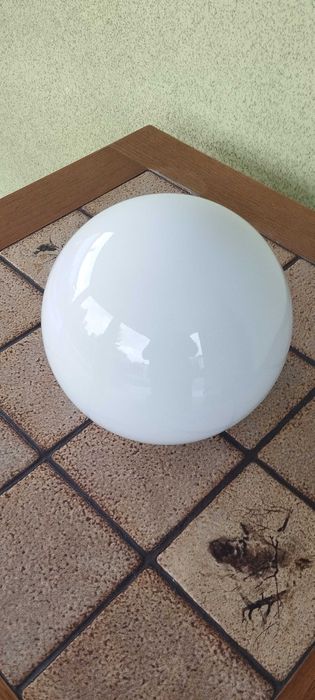 klosze okrągłe białe