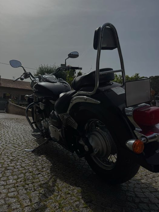 Suzuki Intruder C800