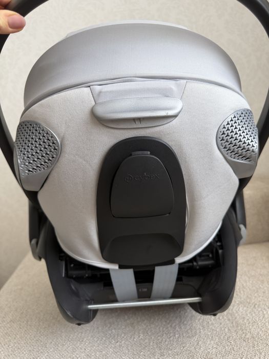 Автокрісло cybex Cybex Cloud T Platinum