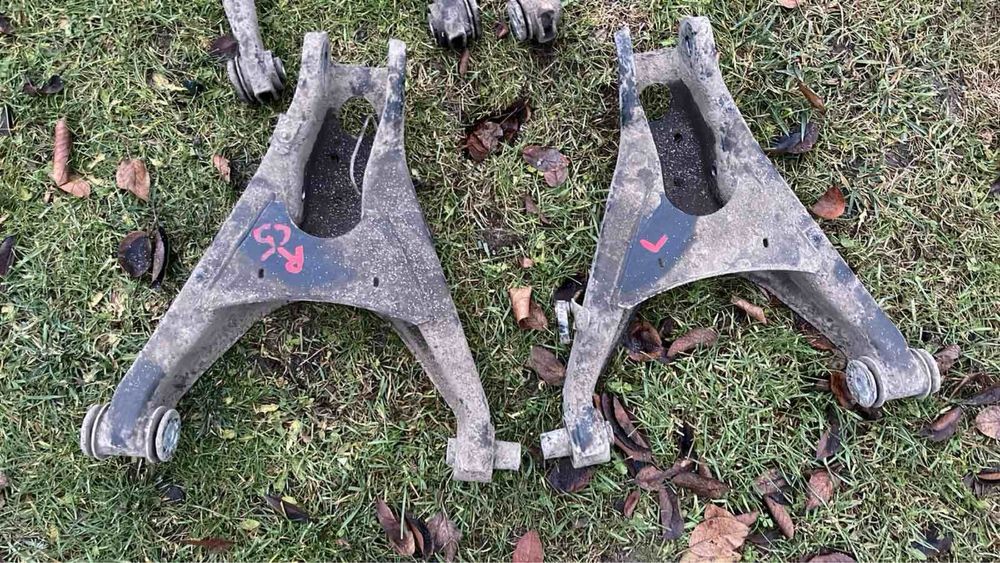 Ричаги задні а6 с5 Quattro allroad ричаг верхній нижній