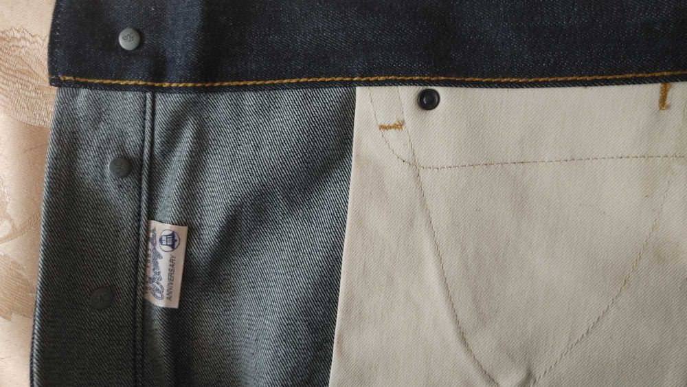 Колекційні ювілейні джинси Wrangler