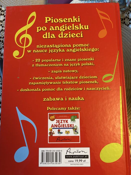 Piosenki po angielsku dla dzieci - książka z tekstami i nutami