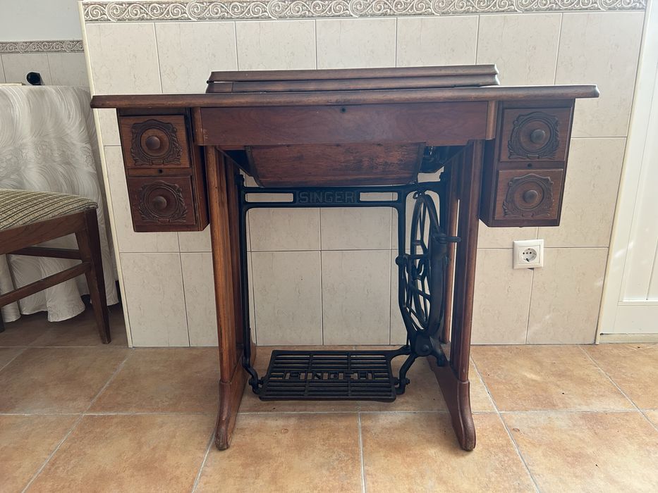Máquina de costura Singer