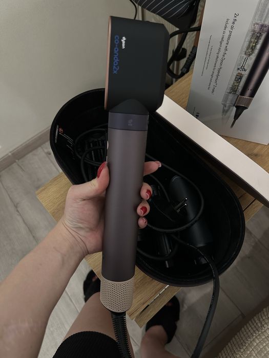 Dyson co-anda 2x