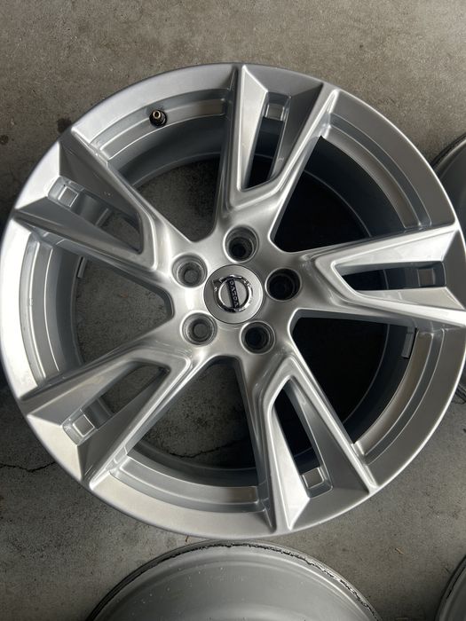 Felgi volvo 18’ oryginał
