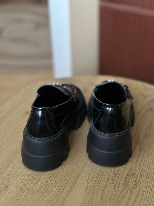 Лофери Uterqüe шкіряні