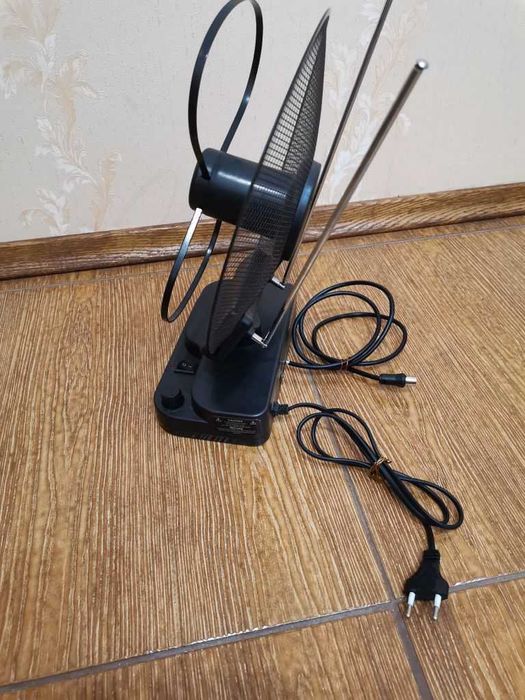 Антенна Т2 с усилителем Eurosky