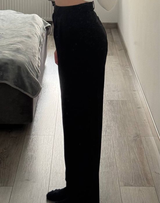 Жіночі брюки чорні