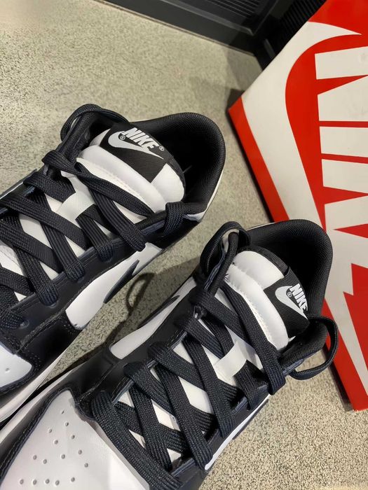 Buty Nike dunk czarno białe R.42