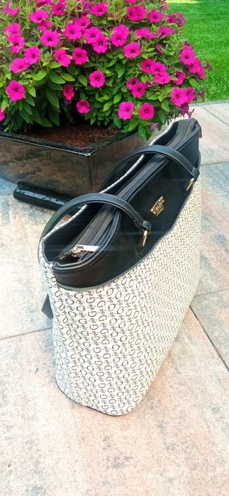 Torebka guess beżowa