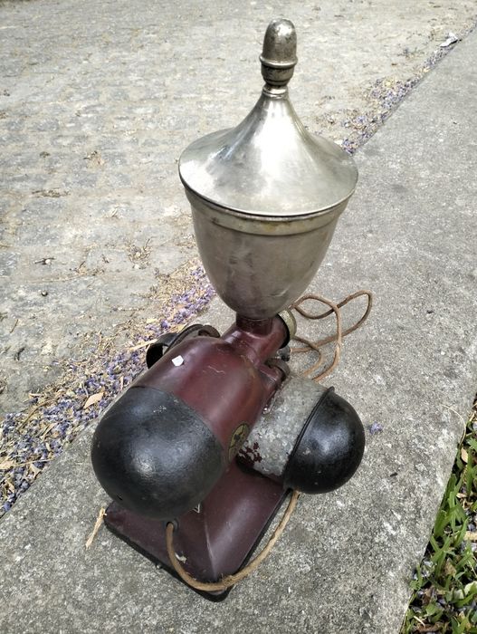 Moinho de café antigo