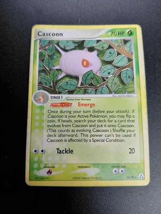 Pokemon Card- Cascoon 70 HP Emerge