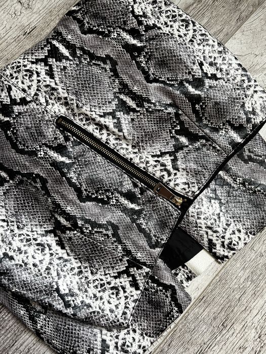 Спідниця-олівець