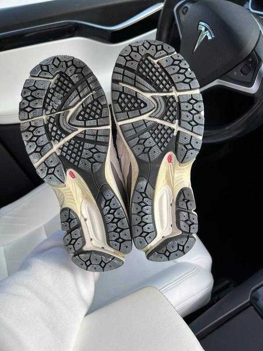 Кроссовки Женские New Balance 2002R Protection Rain Cloud/Жіночі Нью Беланс/NB 2002