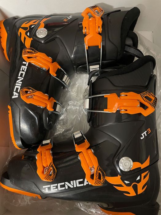 Narty zjazdowe 130 komplet, buty, kijki, kask