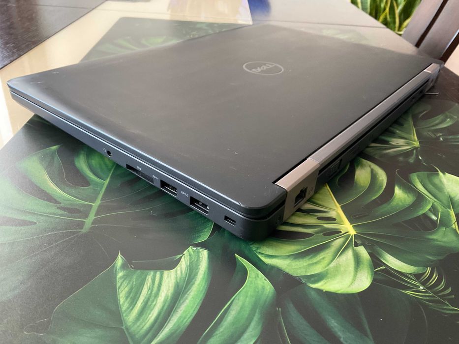 Laptop 15,6" DELL Latitude E5570,  RAM 8DB, SSD 128GB. Bateria 100%
