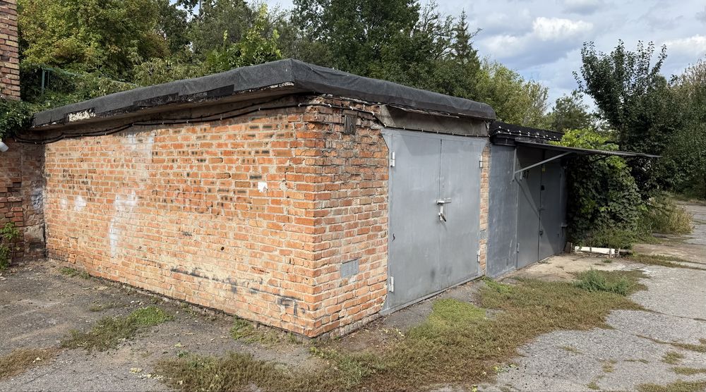 Продам гараж , кооператив Геолог , район Єврейського кладовища.