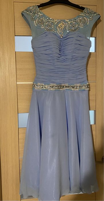 Плаття на випускний