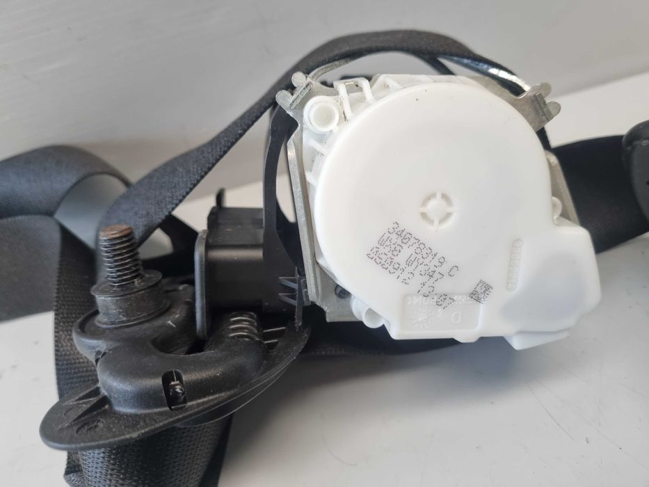 Cinto de segurança frente esquerdo BMW F20