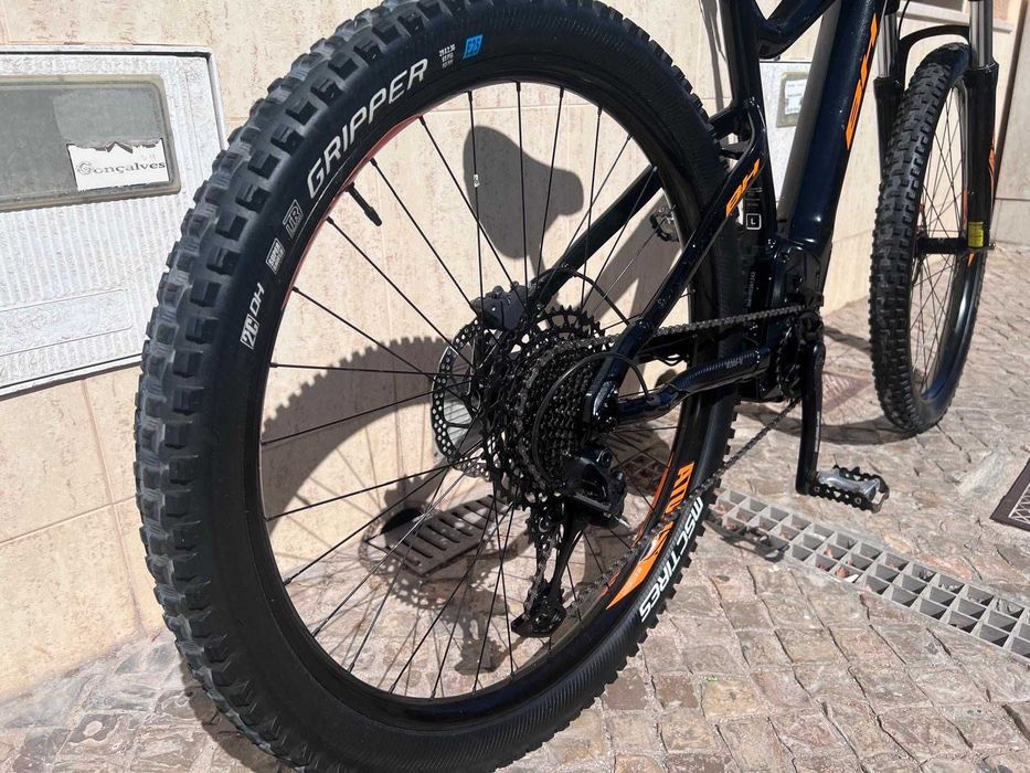 Bicicleta elétrica BH ATOMX – Apenas 556 km – Excelente Estado