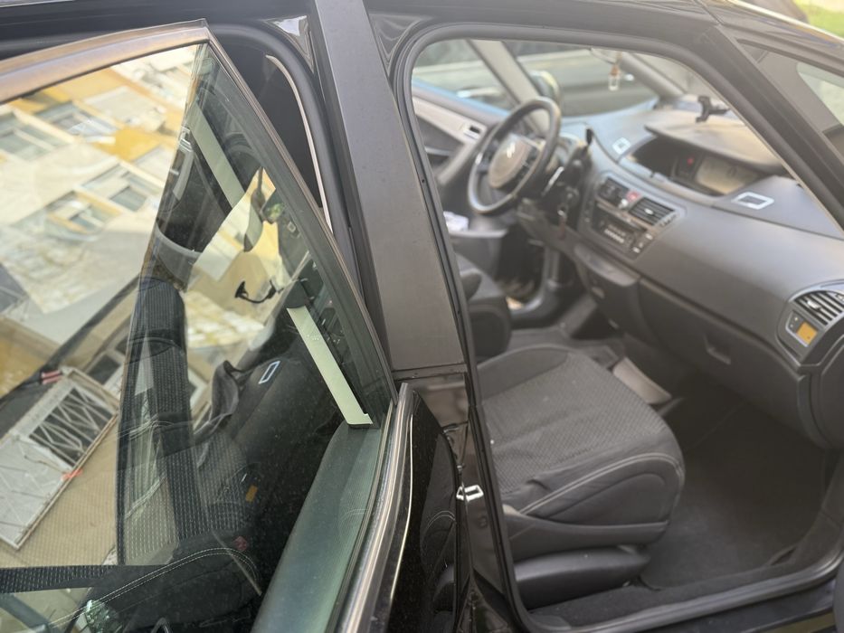 Citroen C4 Picasso — photo 2