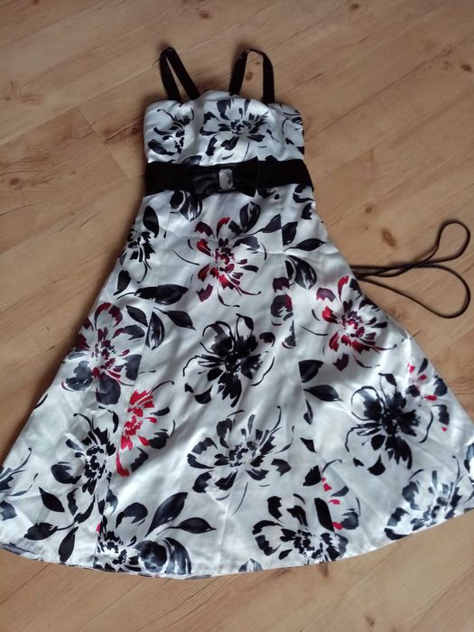 Sukienka wizytowa 36