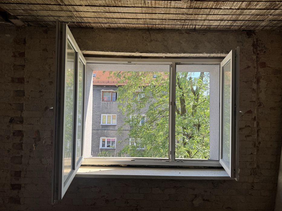 Okna  białe plastikowe (pcv)