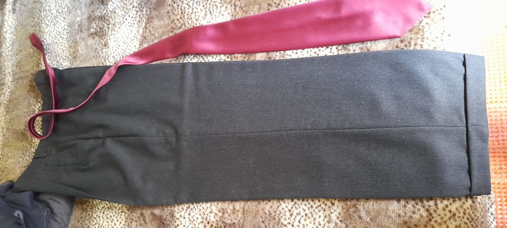 Fato de cerimónia cinzento escuro de inverno para Homem, como novo