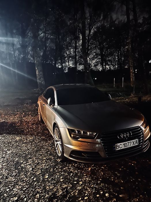 продам лайнера в жирній комплектації