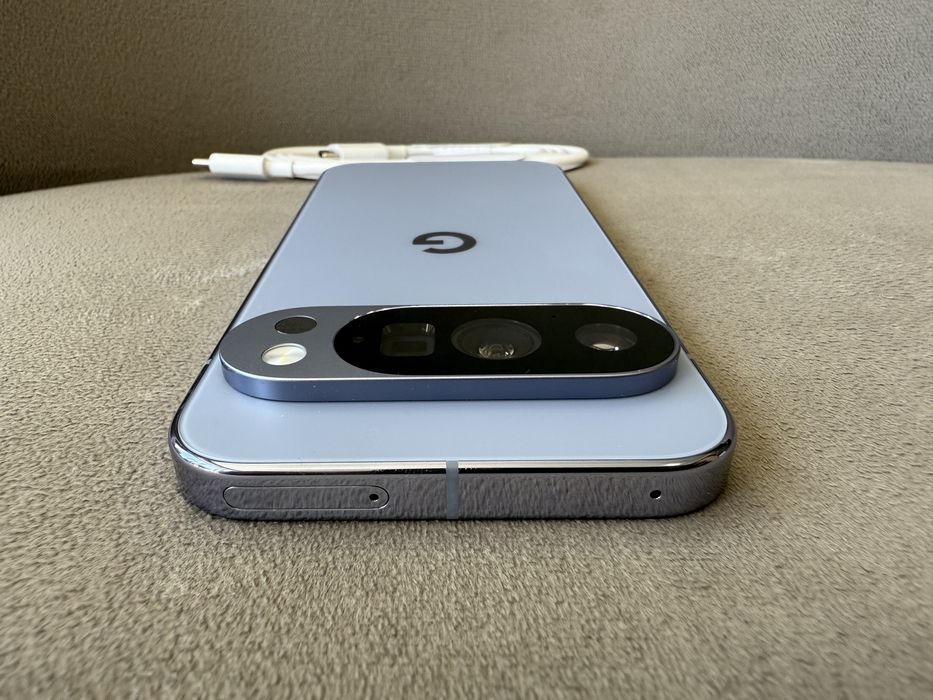 Google Pixel 10 Pro 16/128GB Moonstone (Global Version)