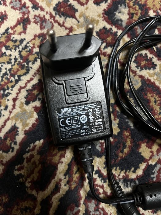 Microkorg XL + transformador + mala de transporte