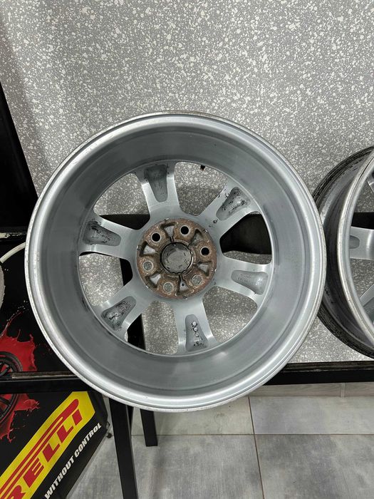 Диски Nissan ОРИГИНАЛ 6/114,3 R17 7J ET30 Dia 66.1