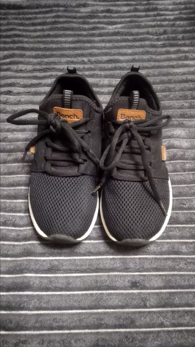 Фирменные красовки Bench