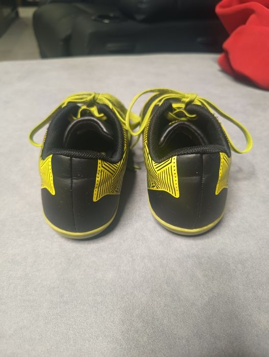Buty do piłki nożnej 34