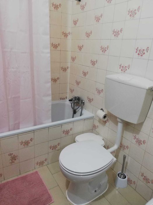 Arrenda-se quarto em T2 totalmente mobilado - Guarda