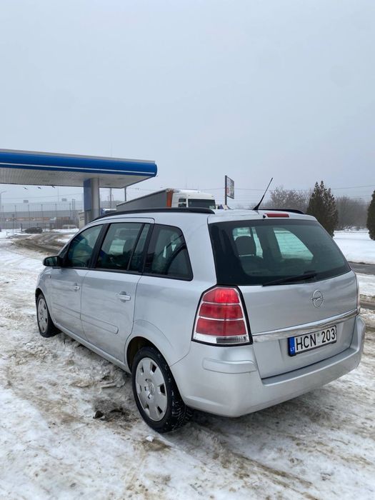 Opel Zafira 2007р 1,9tdi 7 місць механіка 6 ступка в ідеальному стані