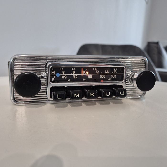 Zabytkowe radio BLAUPUNKT LMKU z lat 60 z bluetooth mp3
