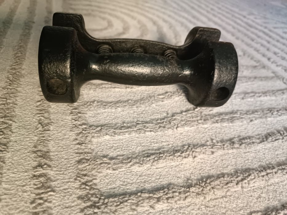 Гантеля -еспандр