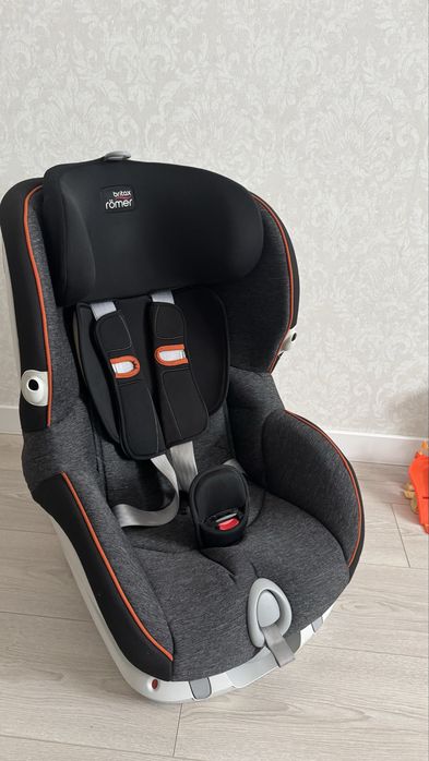Автокрісло Britax romer trifix