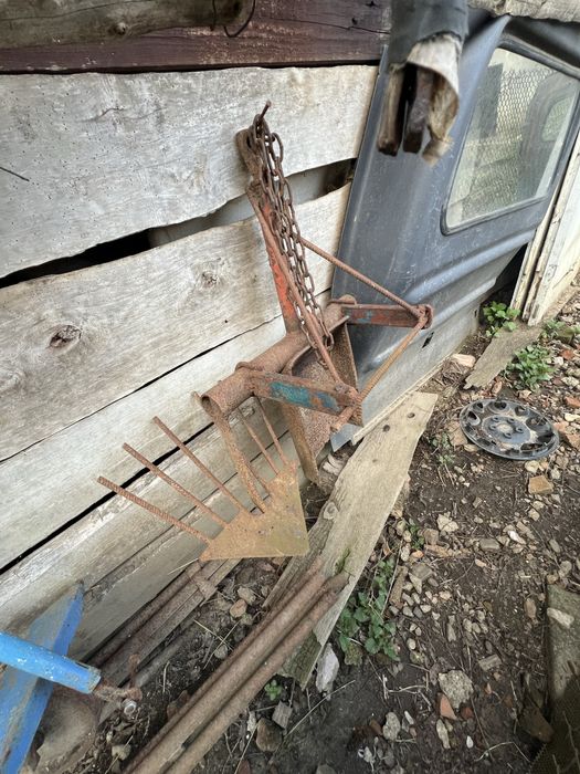 Плуги з боронами