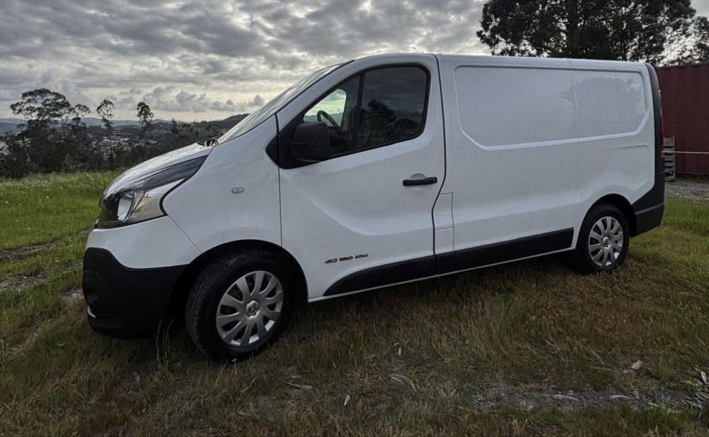 Renault Trafic 1.6 DCi 2016 com 101 Mil Kms