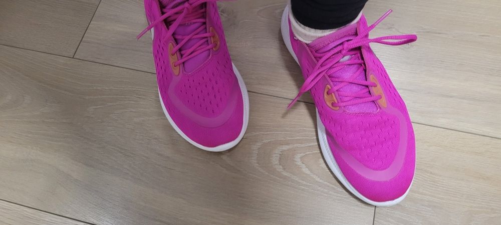 Nike runing adidasy