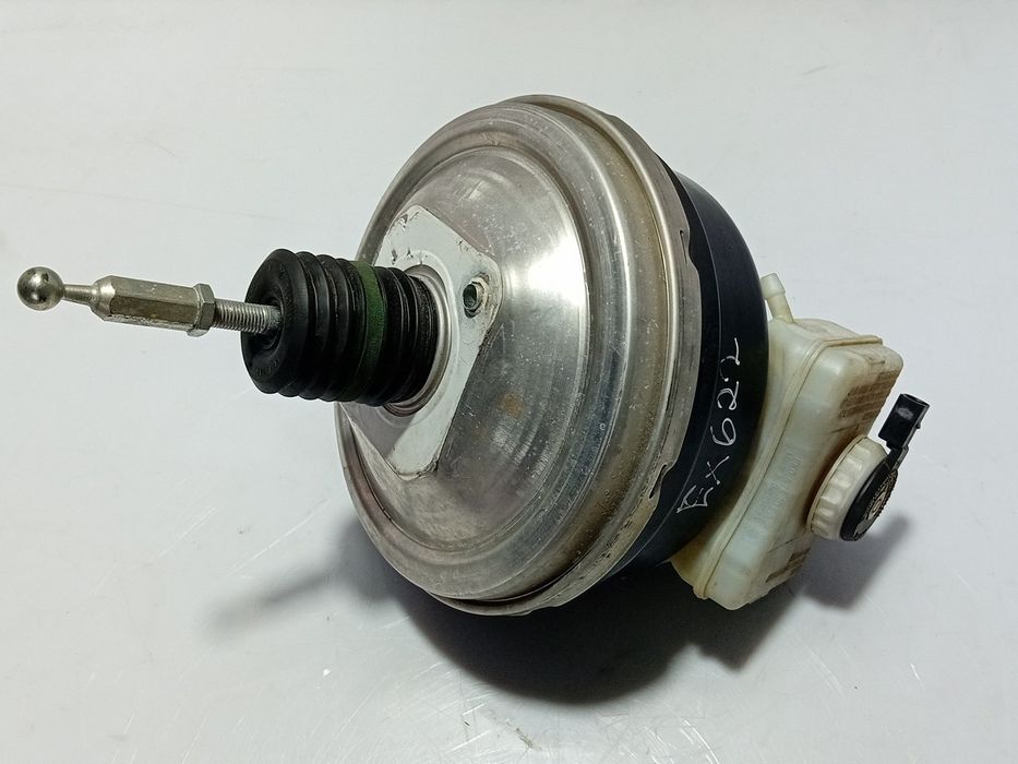 Servofreio AUDI A4 Avant (8K5, B8)