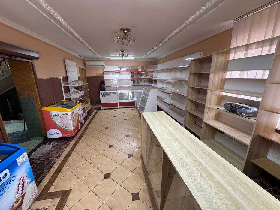 Продається міні-маркет з обладнанням та меблями у с. Мостиська Другі