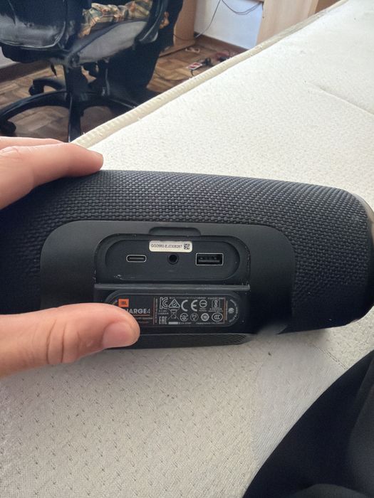 Coluna  JBL nova