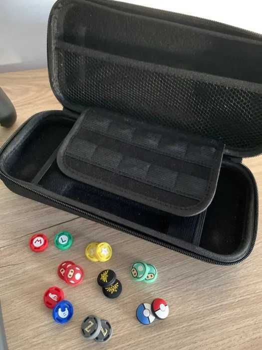 Nintendo Switch V1 Desbloqueada 64GB + 512GB e Acessórios