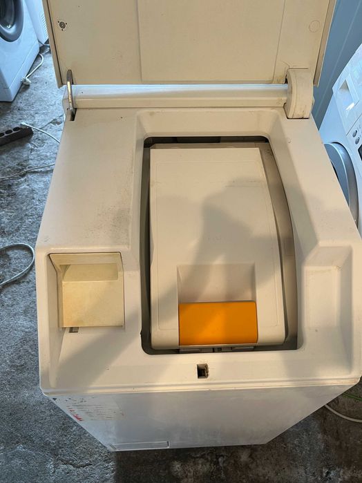 Pralka Miele Softtronic W287 F od góry otwierana plaster miodu