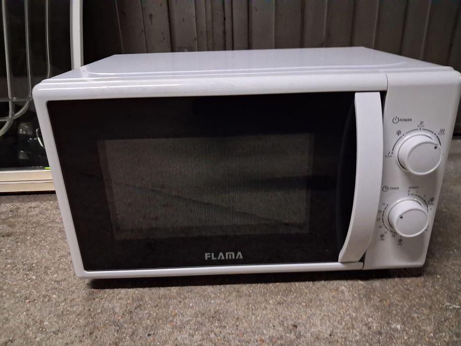 Microondas Flama como novo
